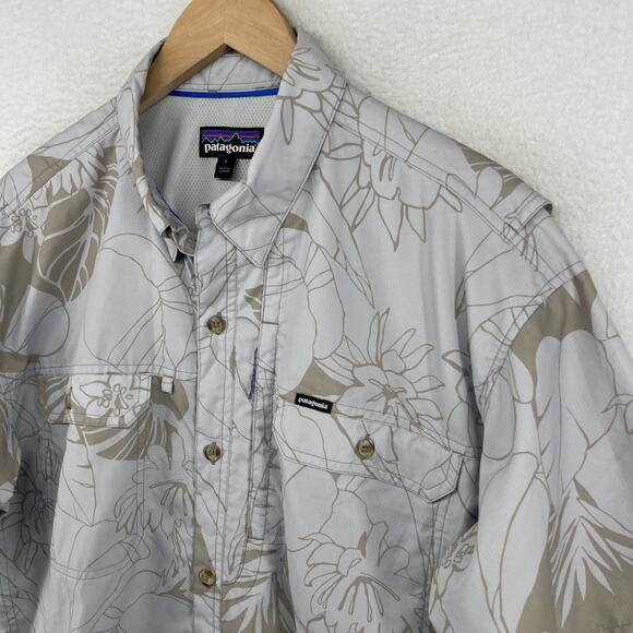 Patagonia Other - PATAGONIA Shirt Mens L Sol Patrol II Floral Performance Mesh Lined Ripstop Gray